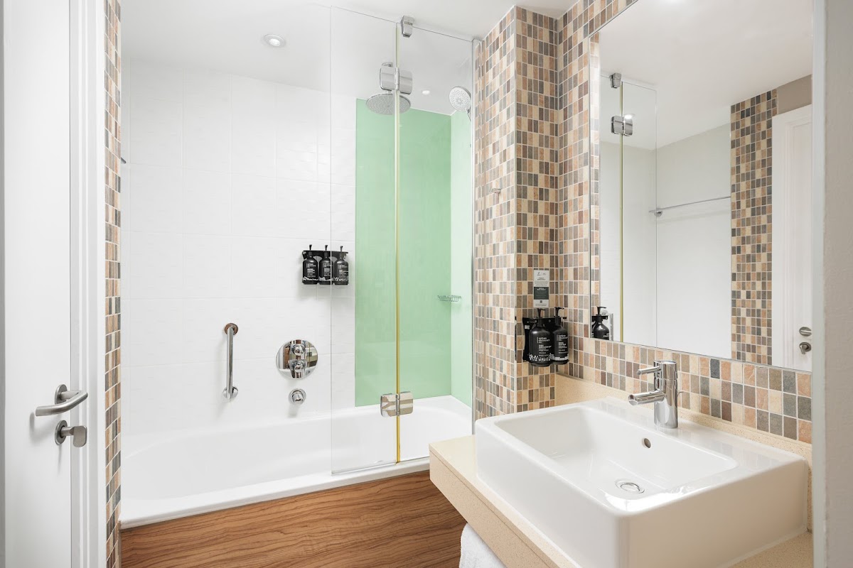 Holiday Inn Manchester - Mediacityuk by IHG photo 3