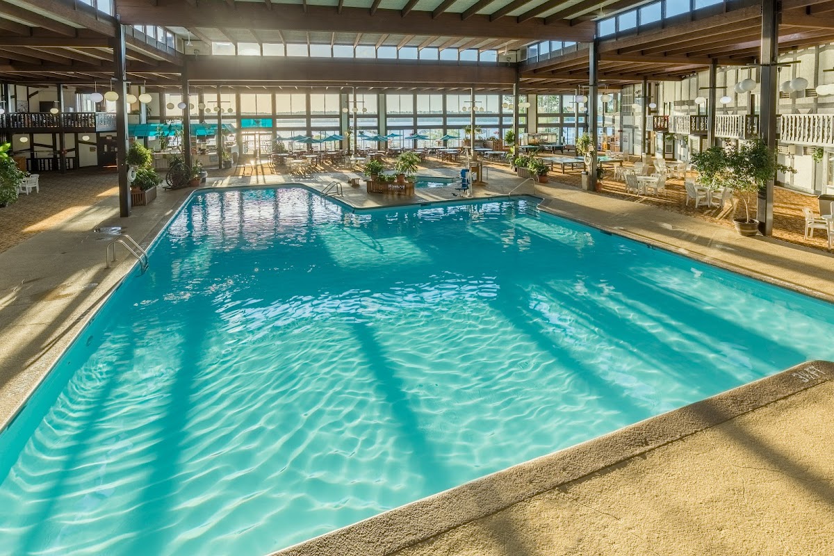 Cragun's Resort, Golf & Conference photo 3