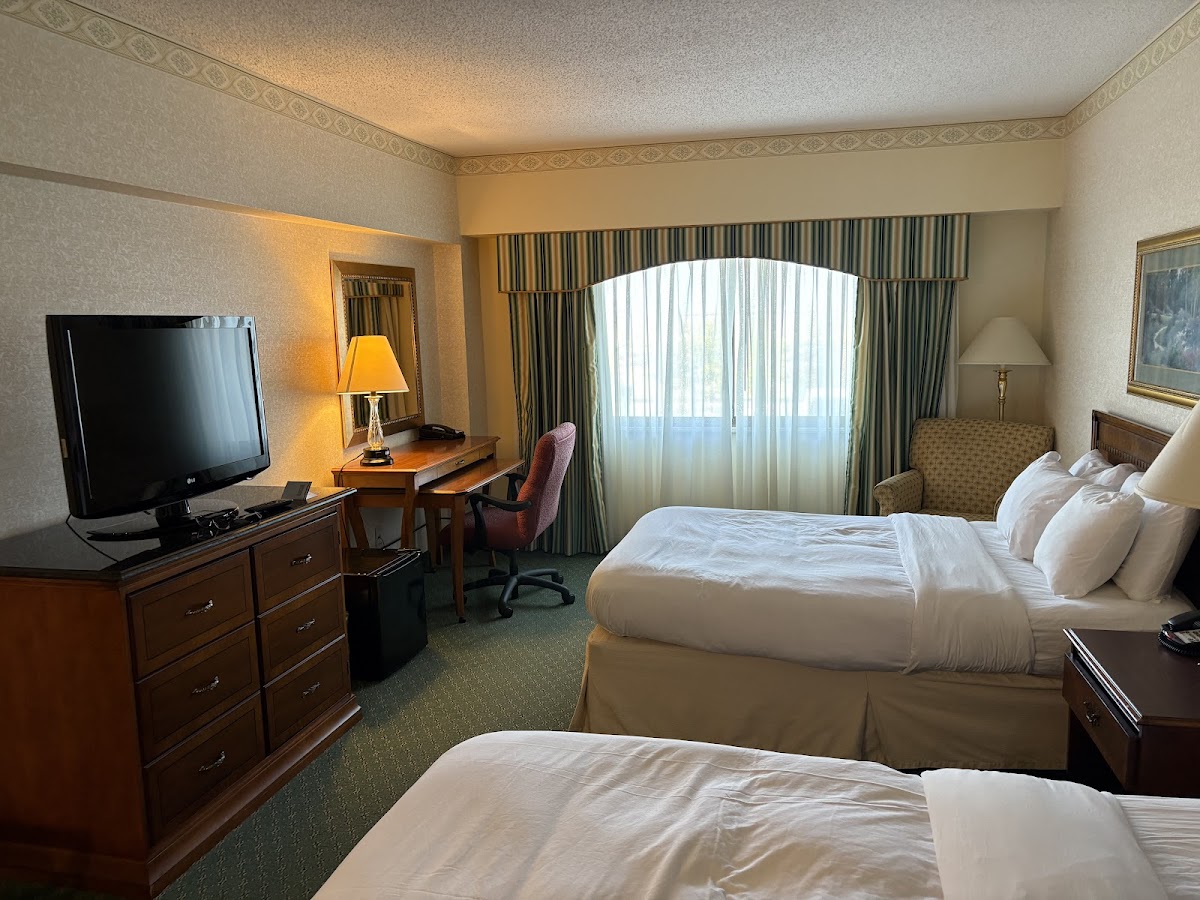 Radisson Hotel Cedar Rapids photo 2