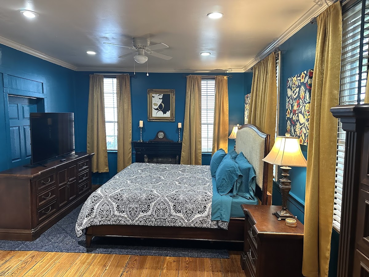 Blue Ruby Inn photo 2