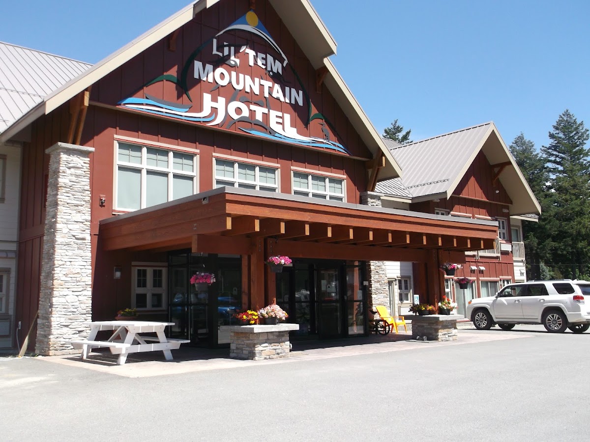 Lil'tem' Mountain Hotel