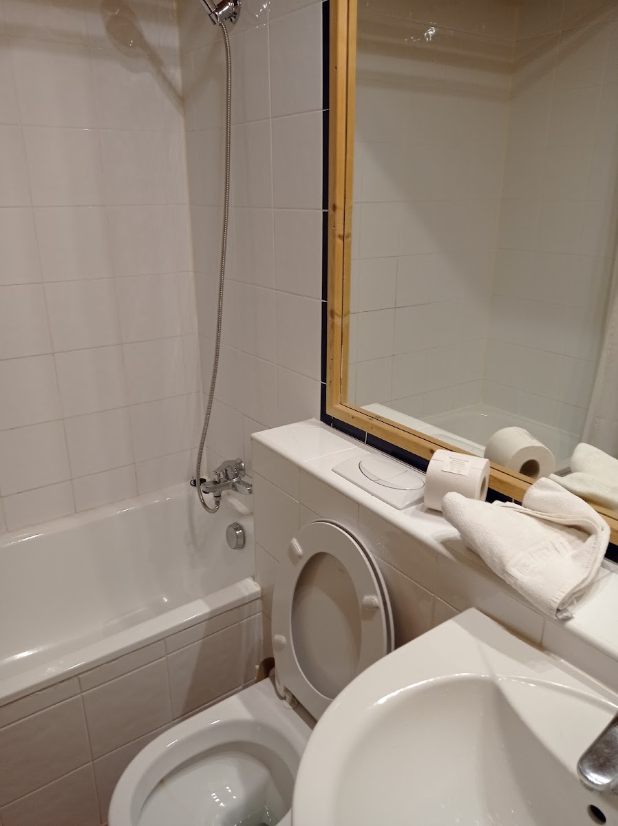 Room 5