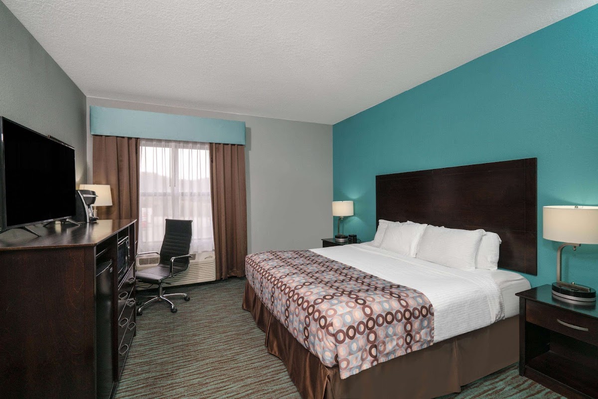 La Quinta Inn & Suites by Wyndham Knoxville East photo 2