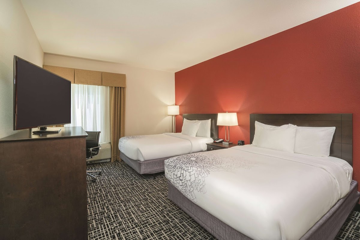 La Quinta Inn & Suites by Wyndham Smyrna TN - Nashville photo 2