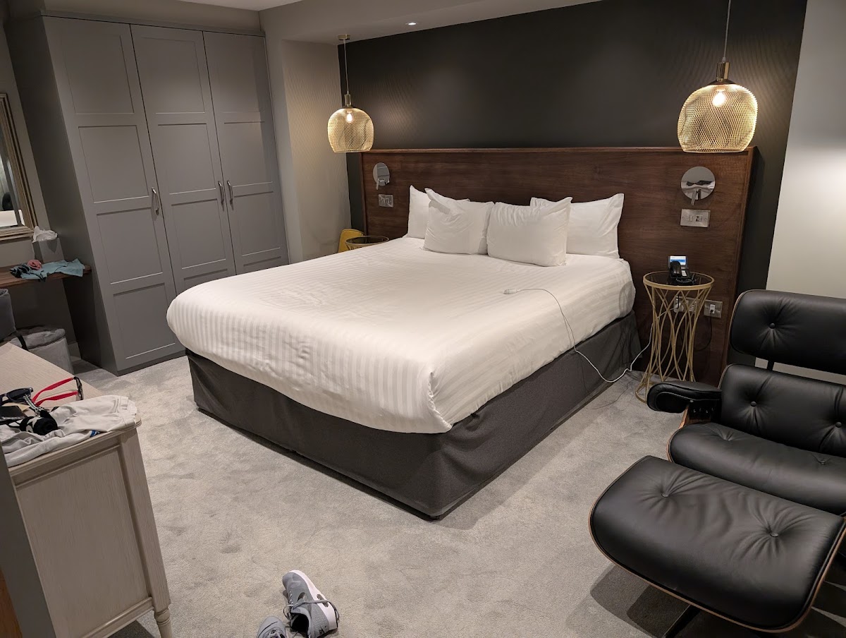 The Orchard Hotel & Restaurant photo 2