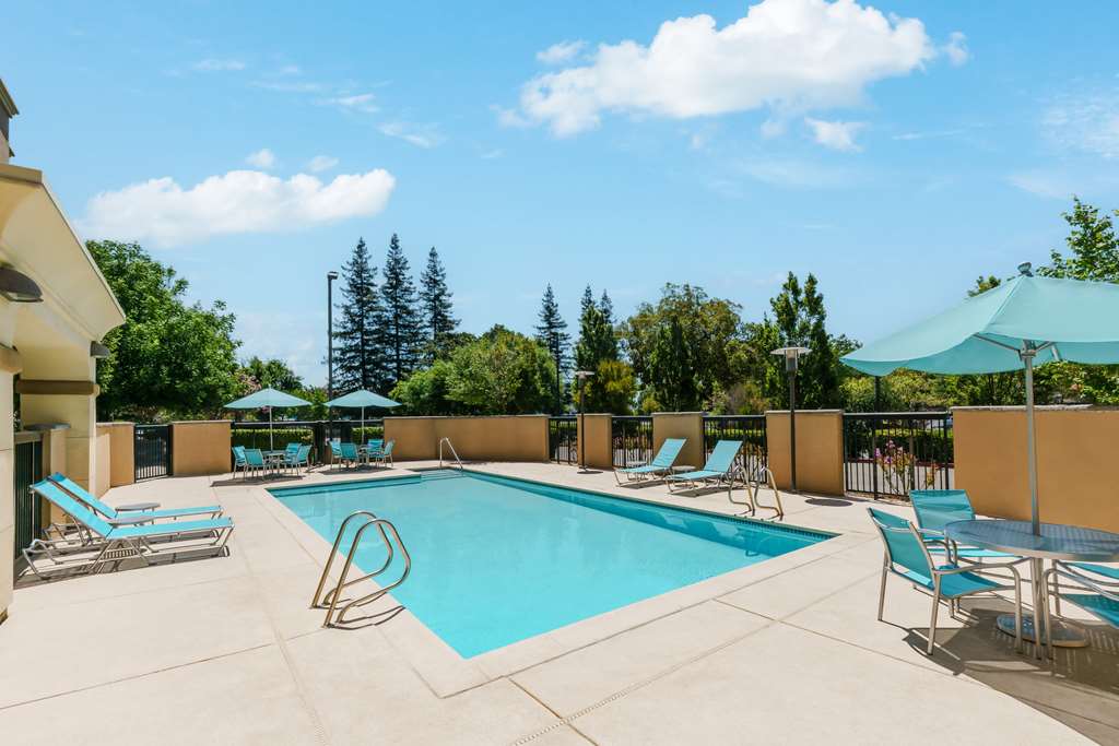 Hampton Inn & Suites West Sacramento photo 3