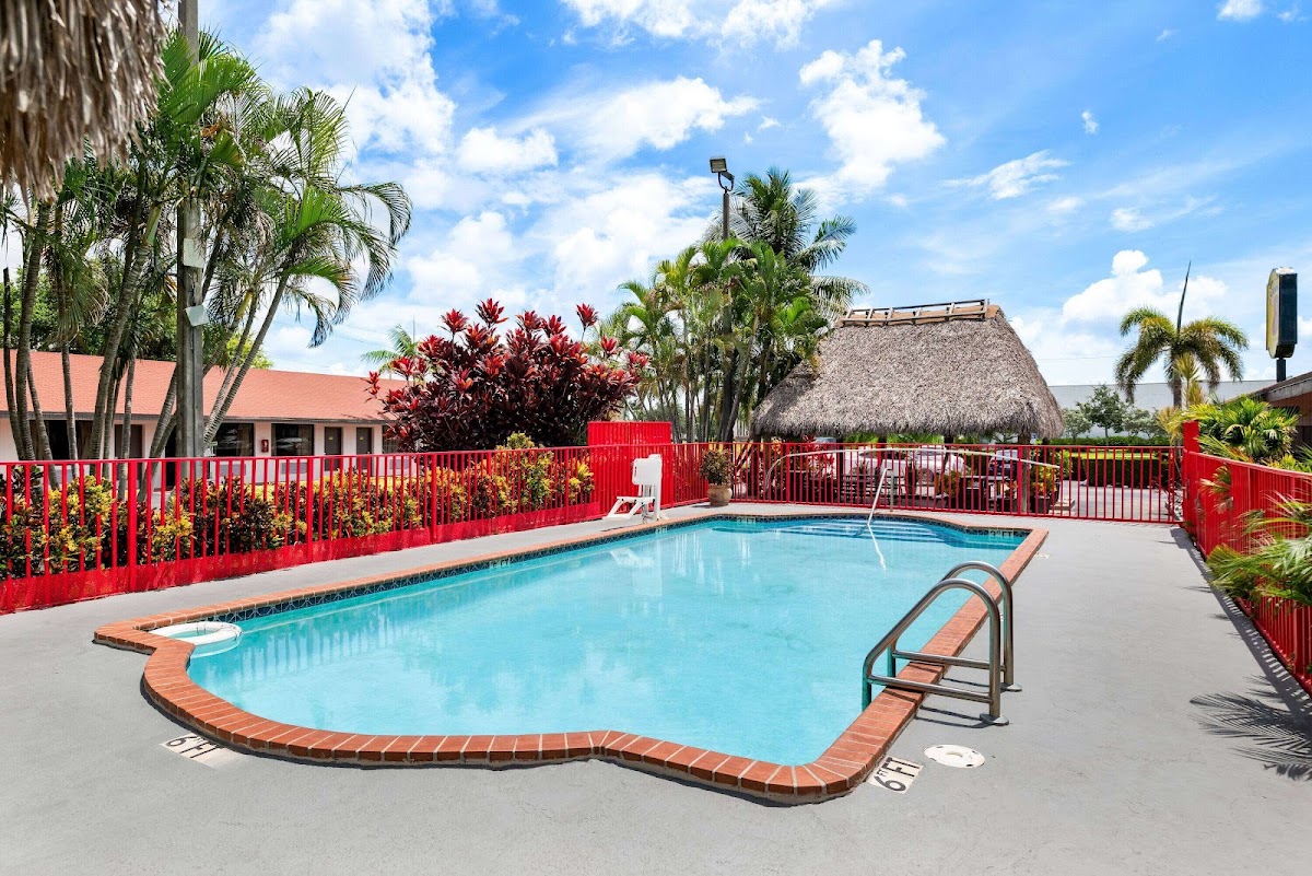 Super 8 by Wyndham Florida City/Gateway to Keys/Everglades photo 3