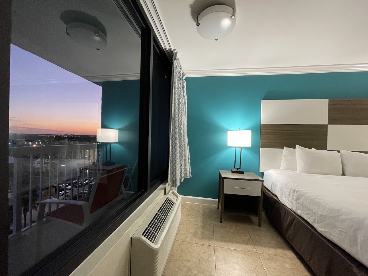 Comfort Inn & Suites Daytona Beach Oceanfront photo 2