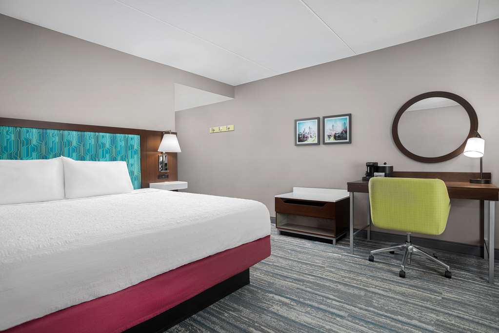Hampton Inn & Suites ATL-Six Flags photo 2