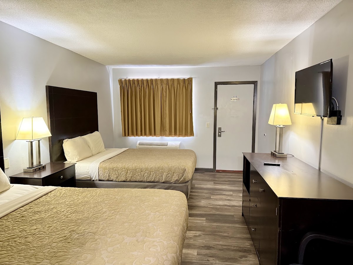 Huntington INN photo 2