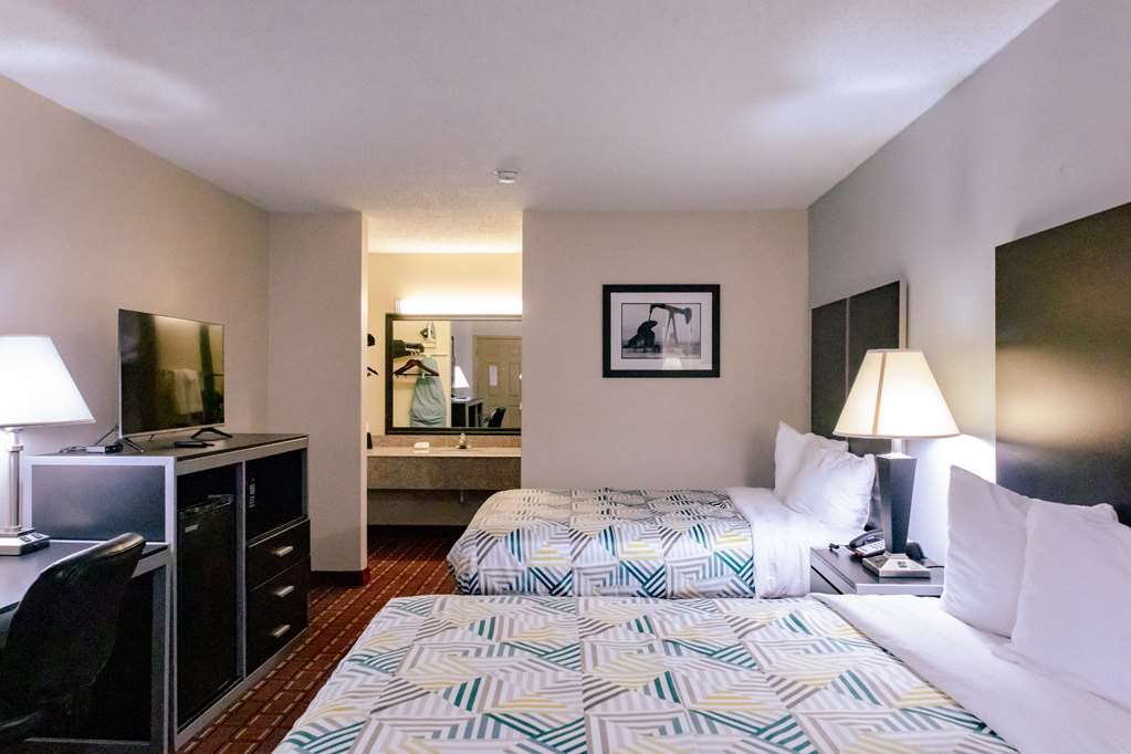 Motel 6 Nacogdoches, TX photo 2