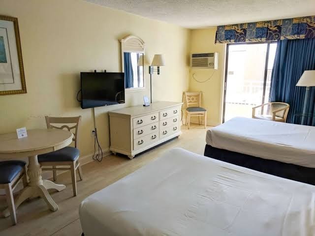Room 8
