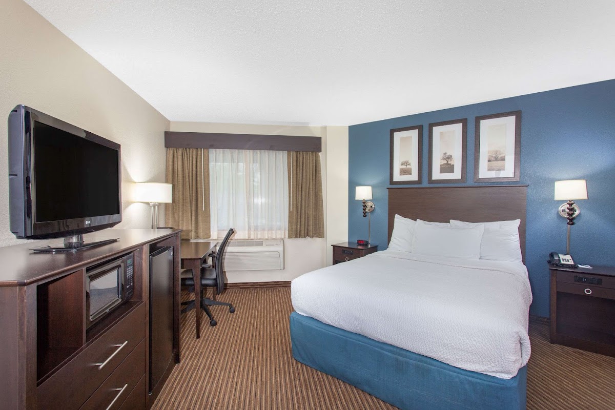 AmericInn by Wyndham Mankato Event Center photo 2