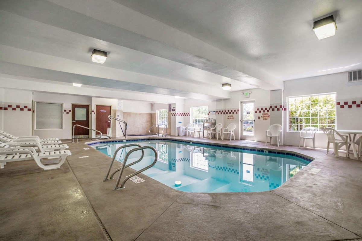 Comfort Suites Salt Lake City Airport photo 3
