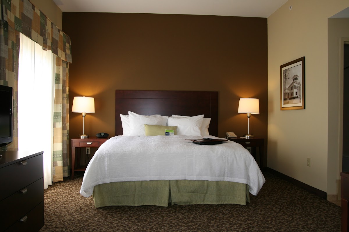 Hampton Inn & Suites West Point photo 2