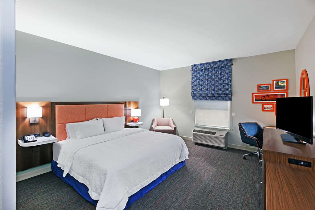 Hampton Inn Ozona photo 2