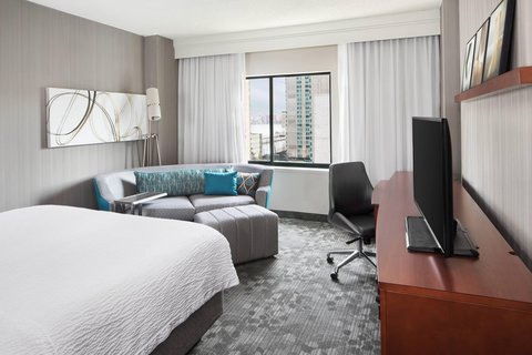 Courtyard by Marriott Jersey City Newport photo 2