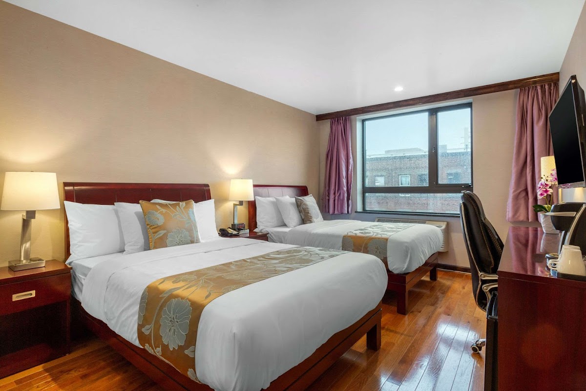 The L Hotel photo 2