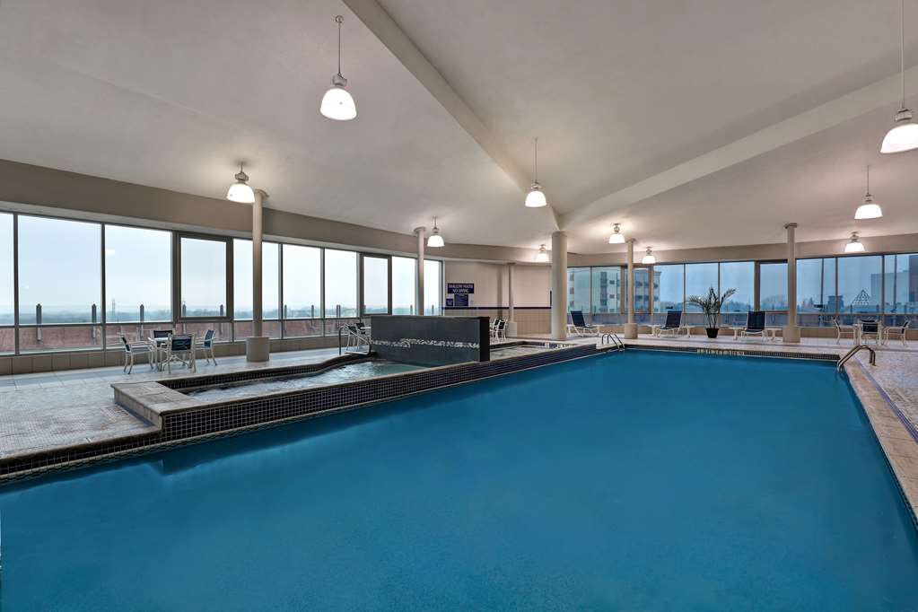 Embassy Suites by Hilton Niagara Falls Fallsview photo 3