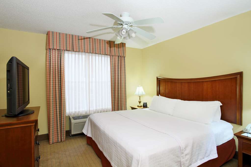 Homewood Suites by Hilton Chesapeake-Greenbrier photo 2