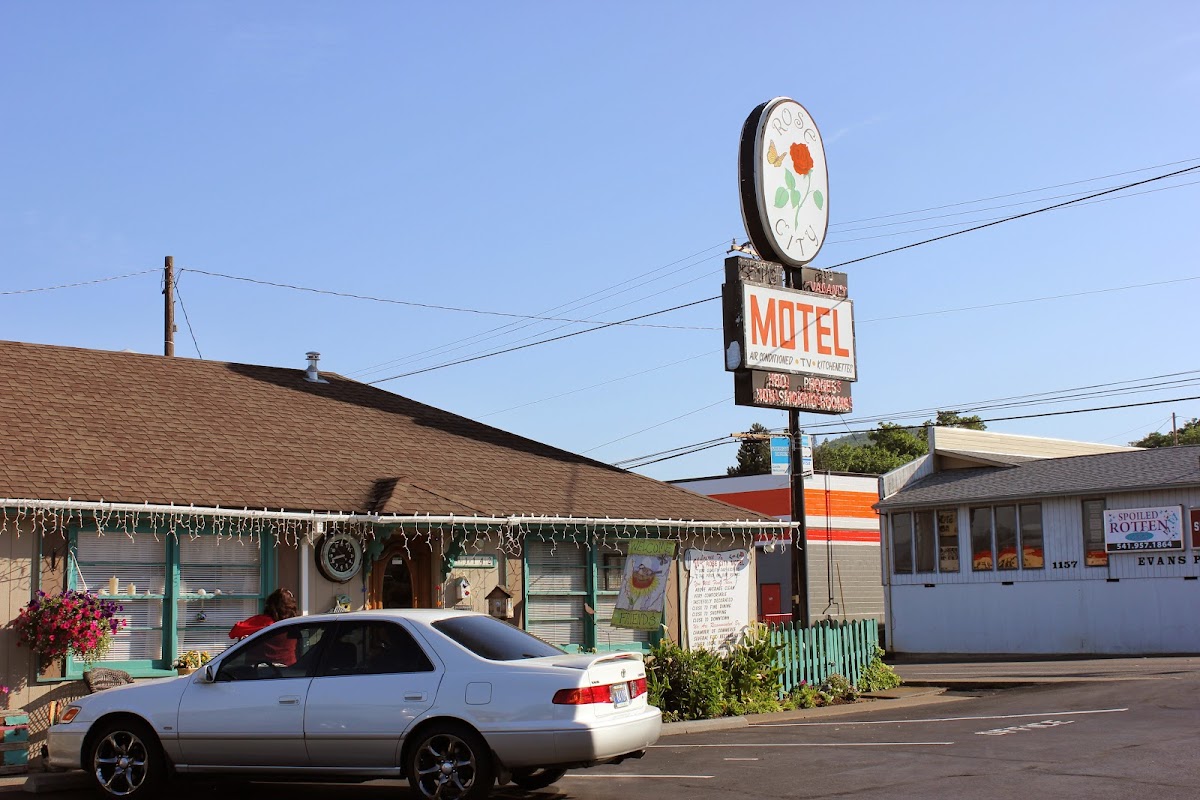 Rose City Motel photo 3