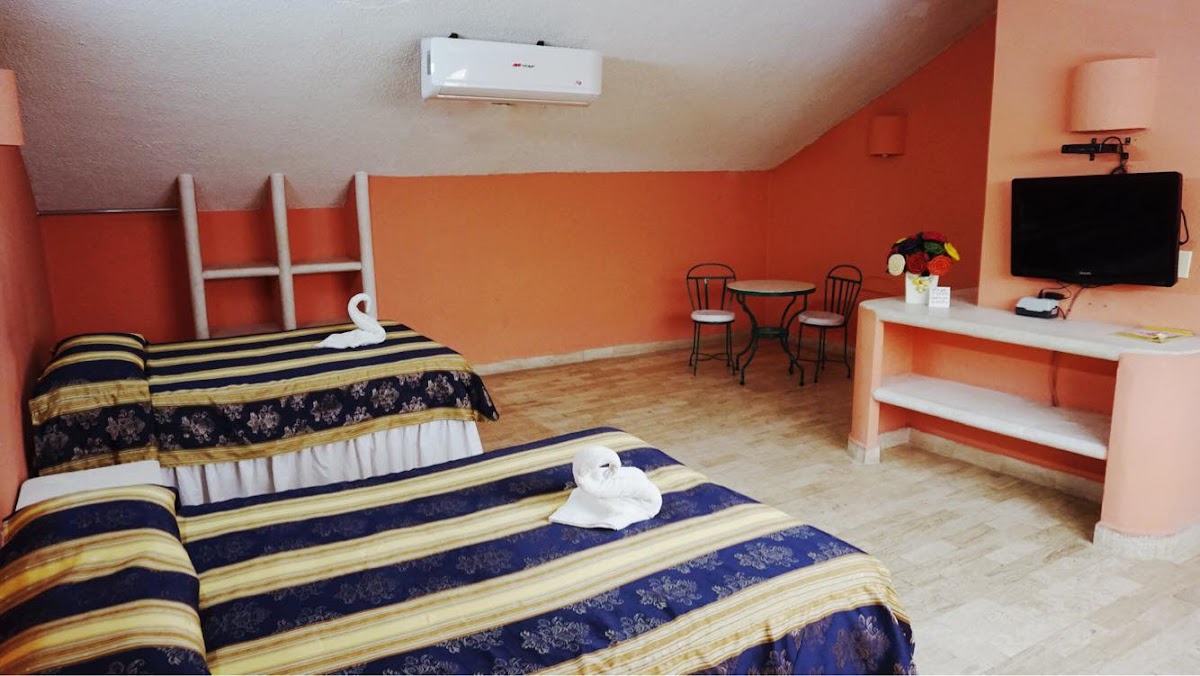 Hotel Canaima photo 2