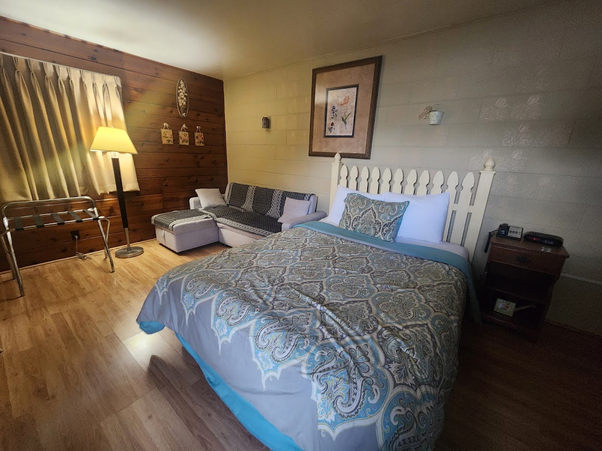 chateau lodge photo 2