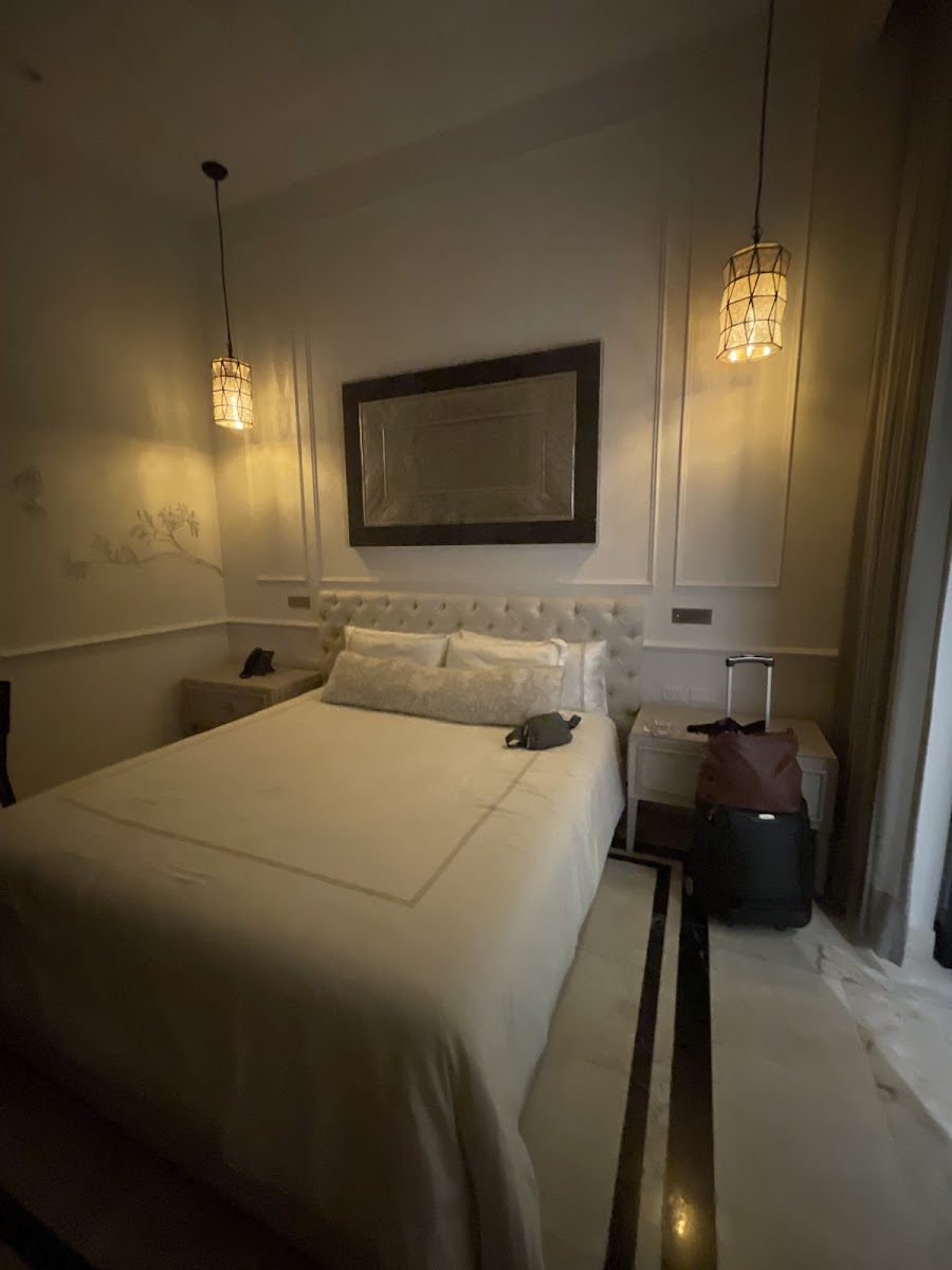 Room 7