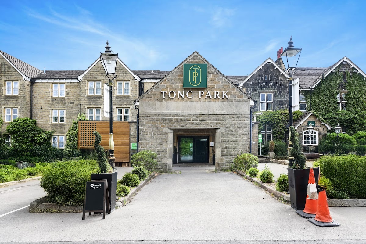 OYO Tong Park Hotel