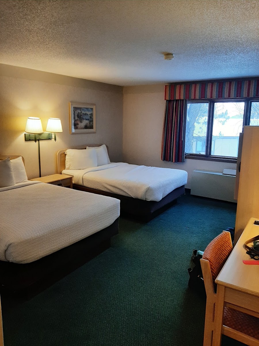 Paradise Shores Hotel
