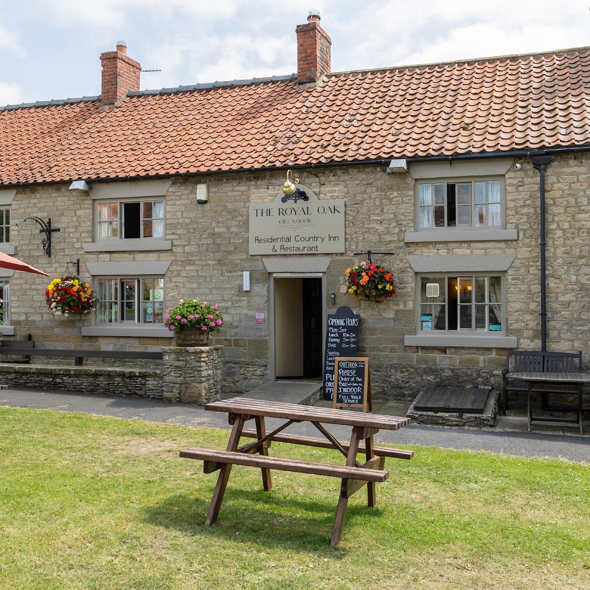 Royal Oak Inn