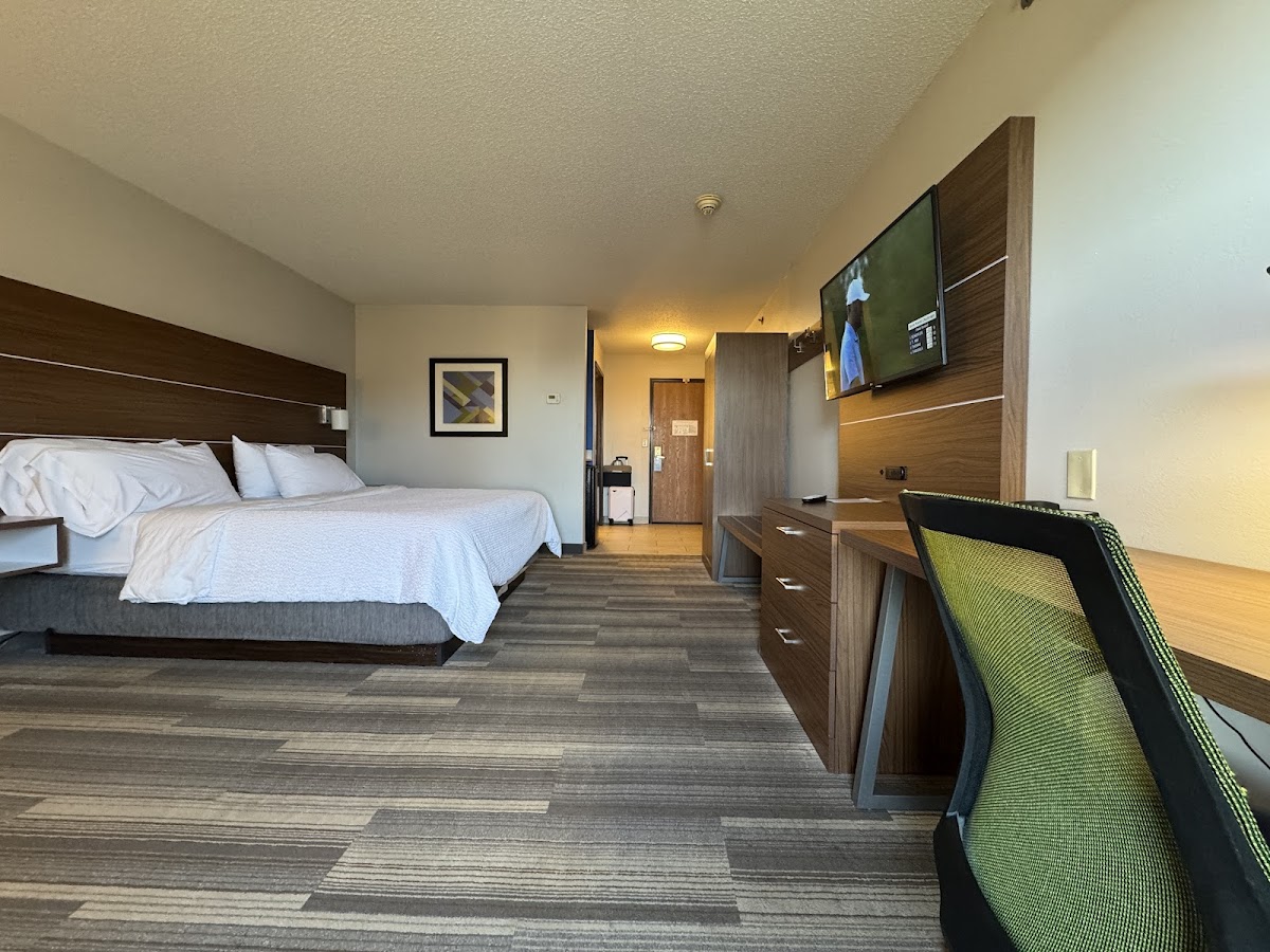 Holiday Inn Express Fairfield by IHG photo 2