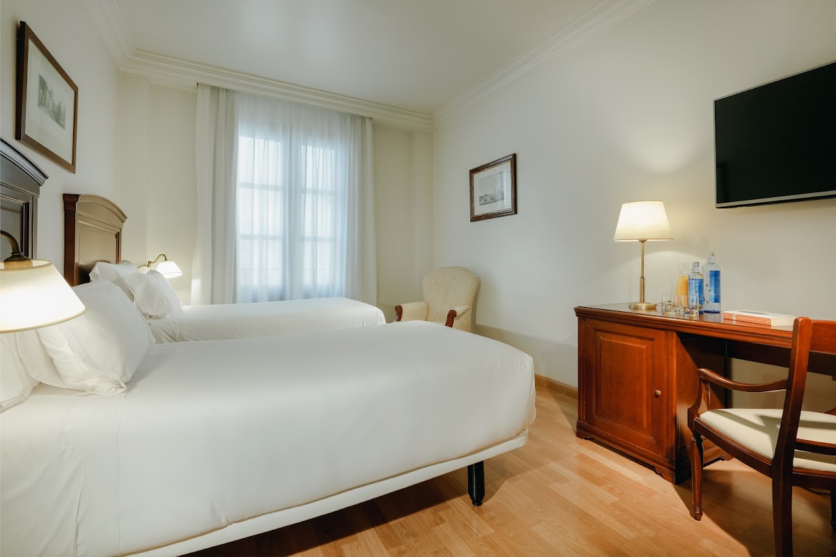 Room 9