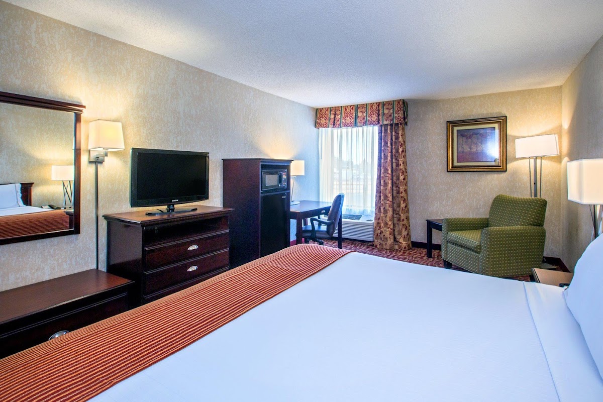 Holiday Inn Express & Suites Corinth by IHG photo 2