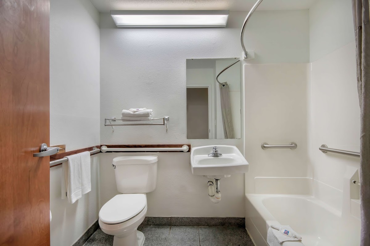 Motel 6 Walton, KY - Richwood - Cincinnati Airport South photo 3