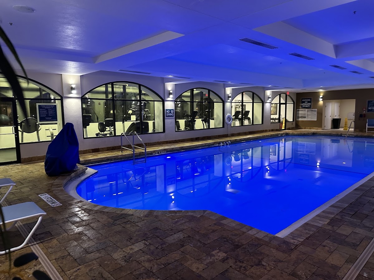 Four Points by Sheraton Suites Tampa Airport Westshore photo 3
