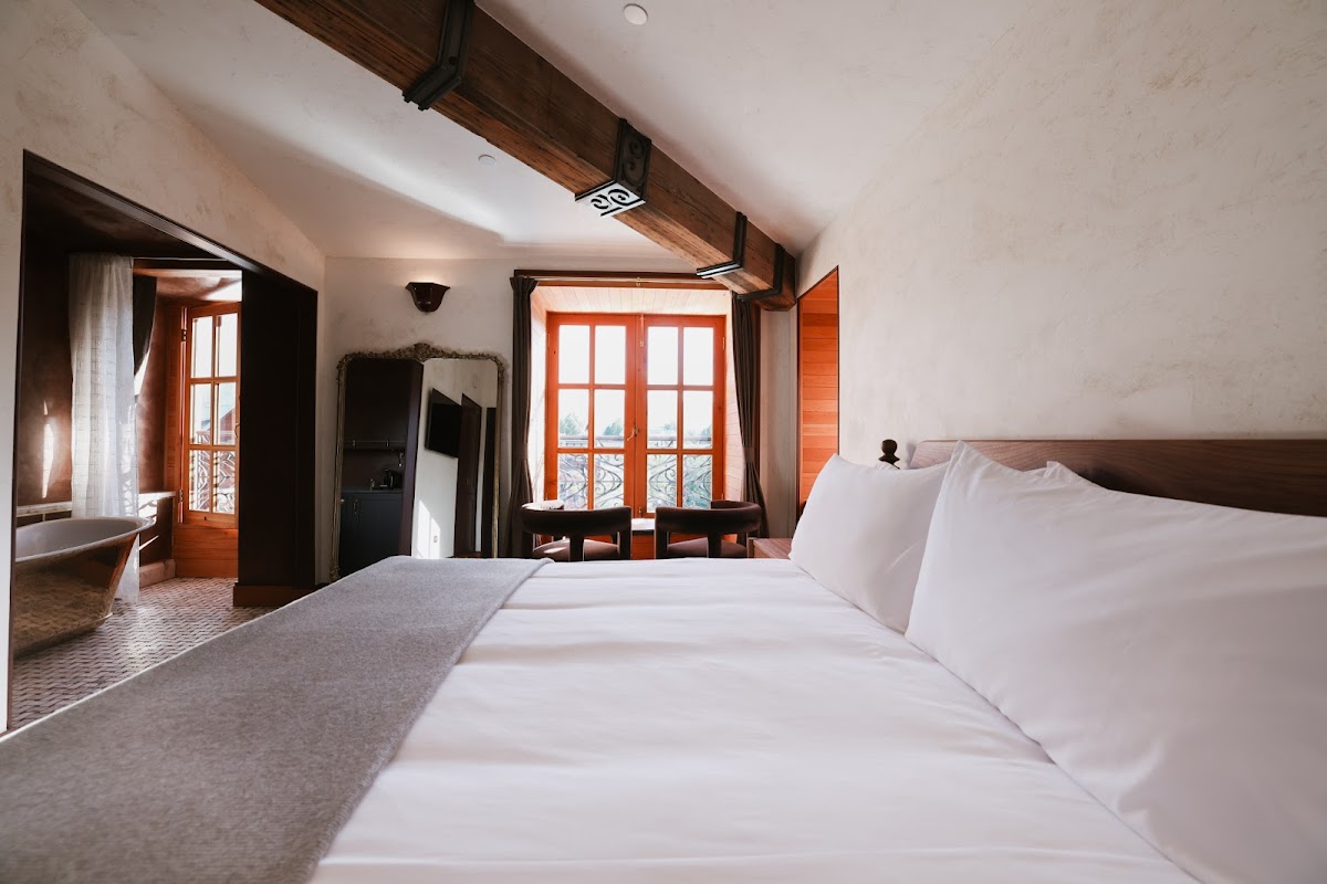 Surf Hotel & Residences photo 2