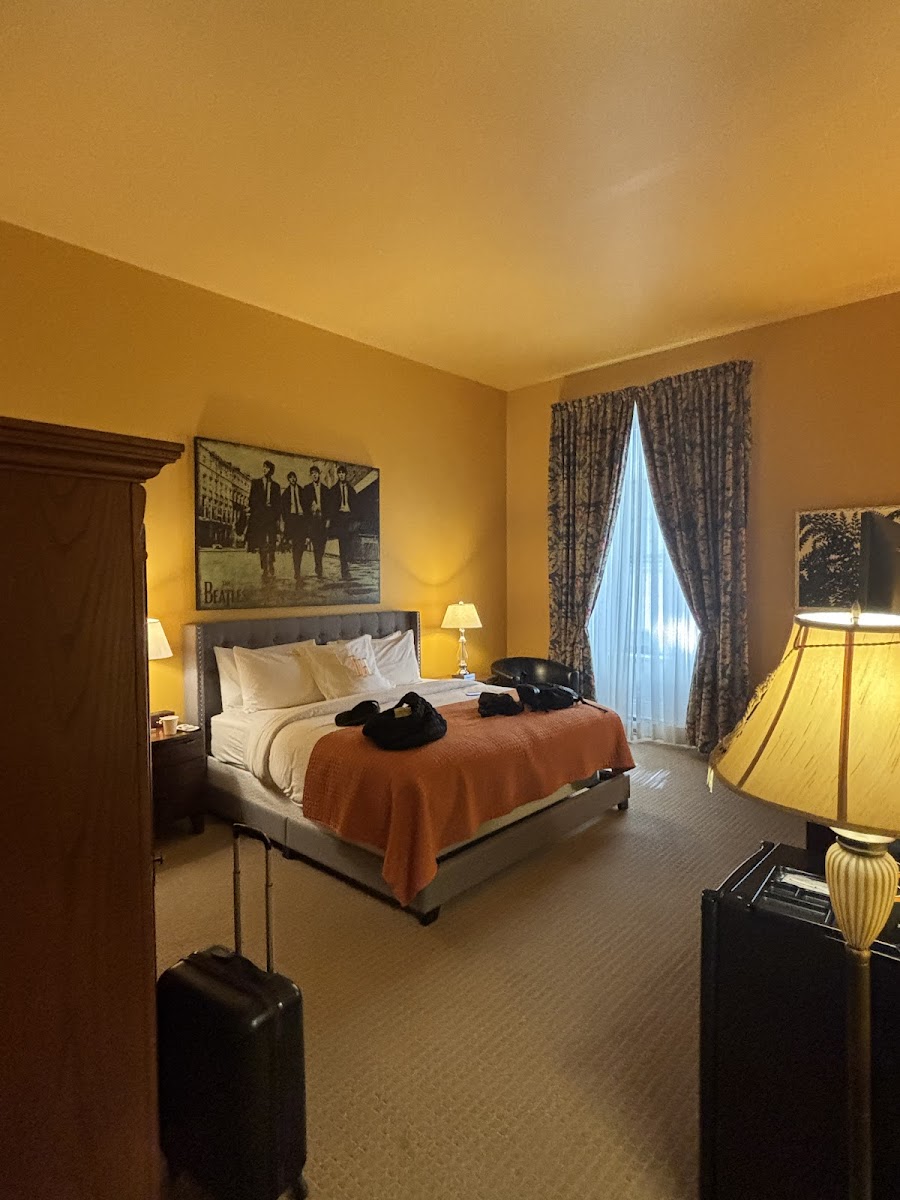 LHotel Montreal photo 2