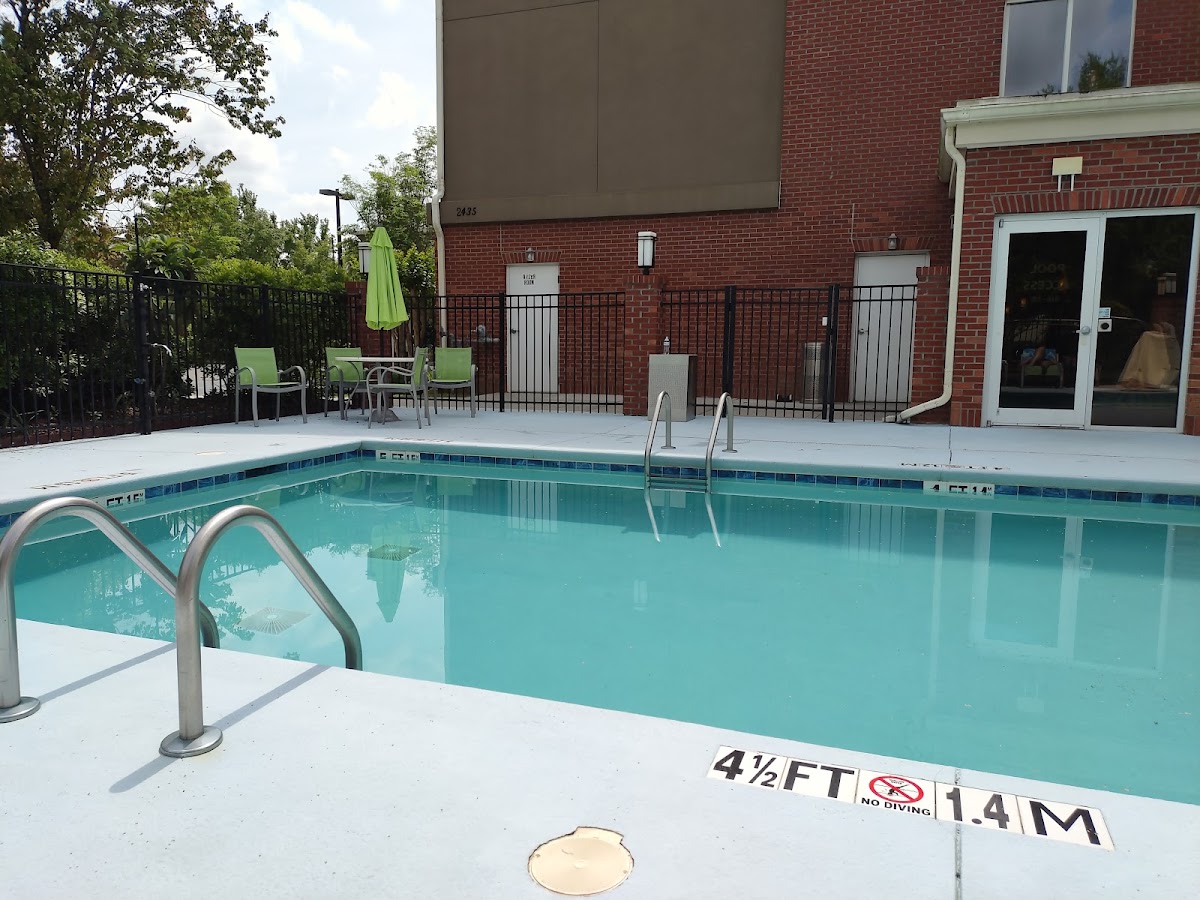 Holiday Inn Express & Suites Charleston-North by IHG photo 3