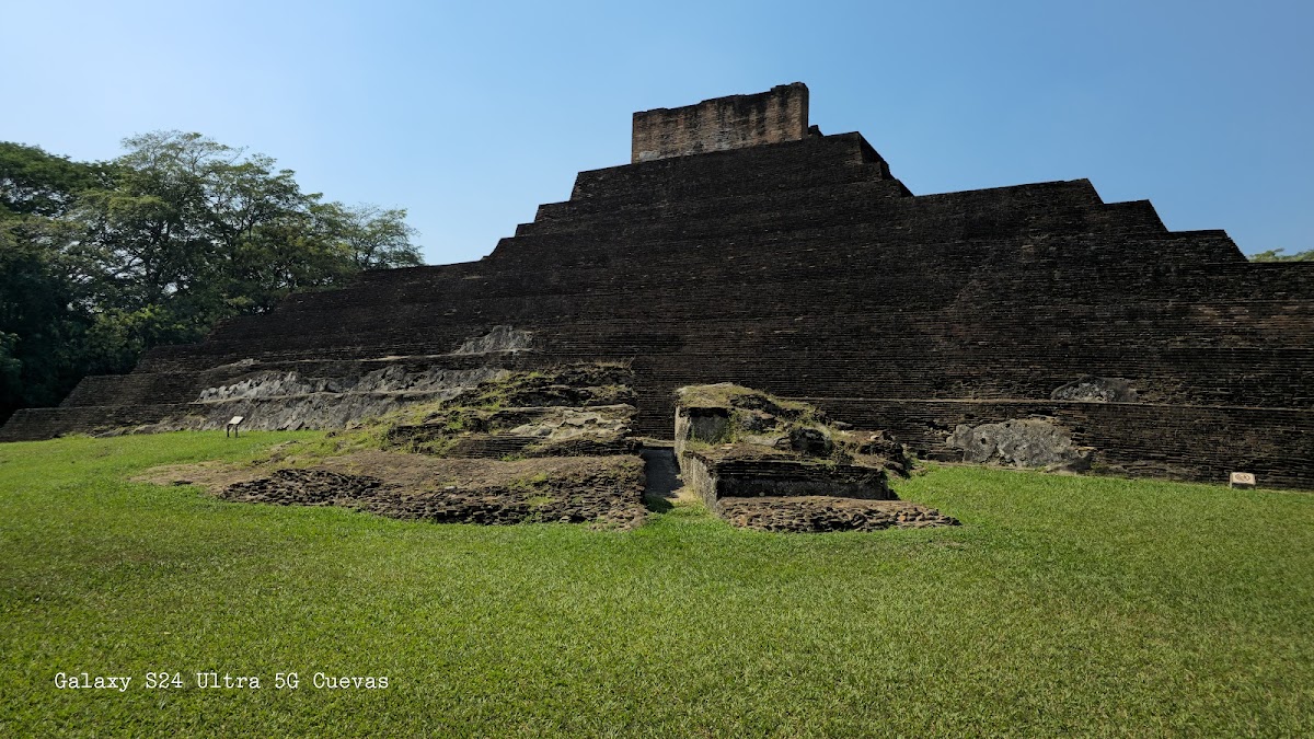 Zona Arqueológica Comalcalco