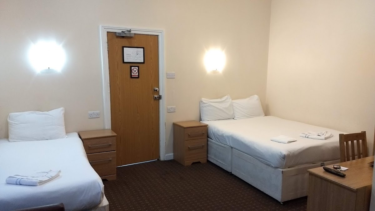 Cranbrook Hotel Ilford