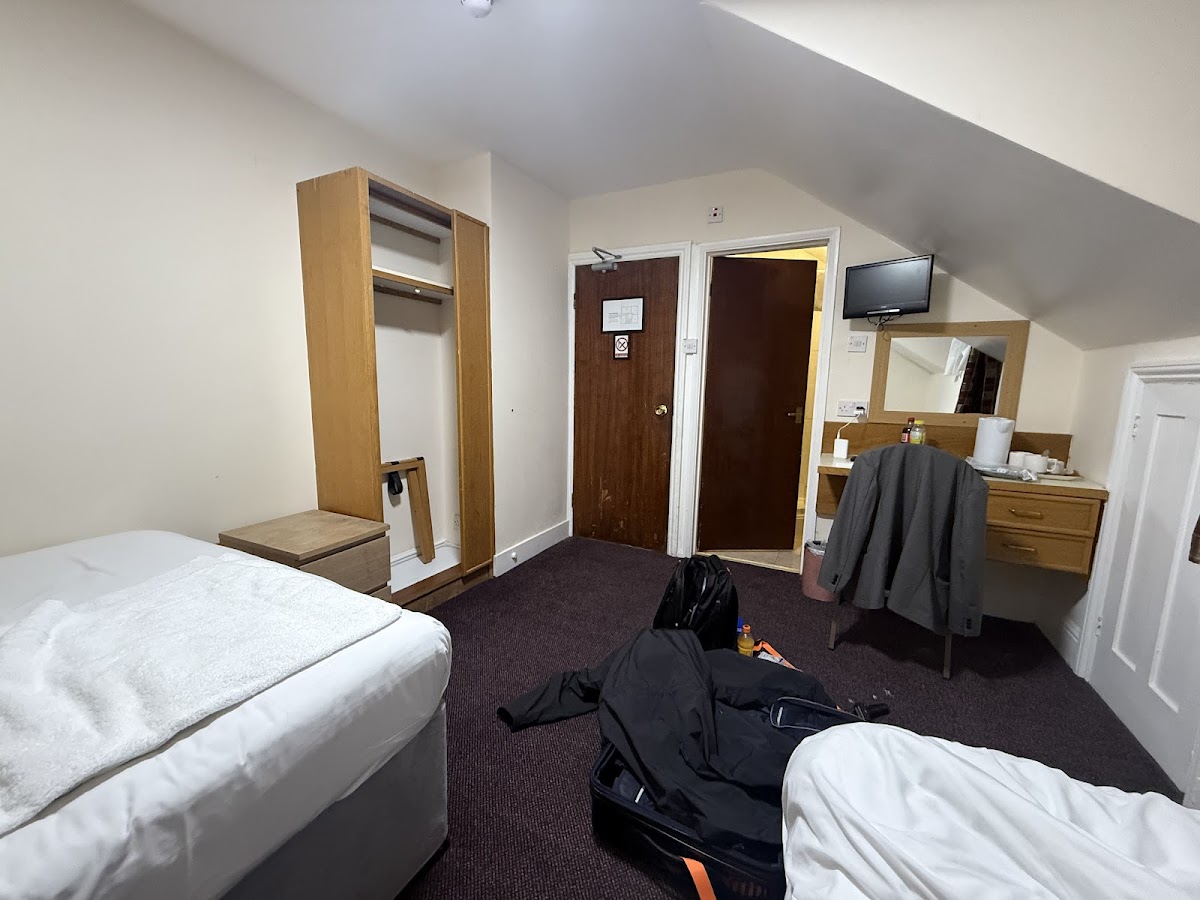 Cranbrook Hotel Ilford photo 3