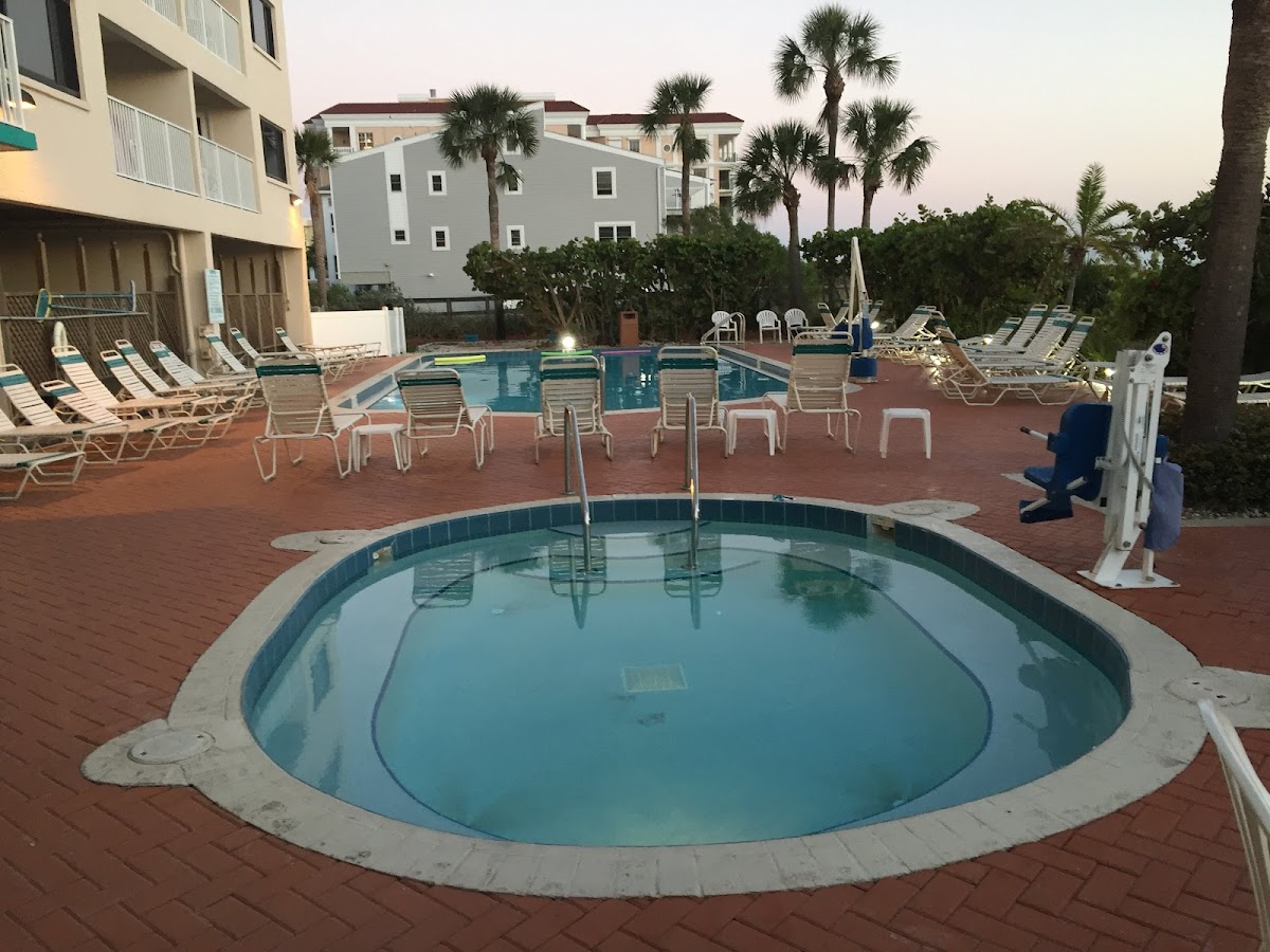 Sand Pebble Resort photo 3