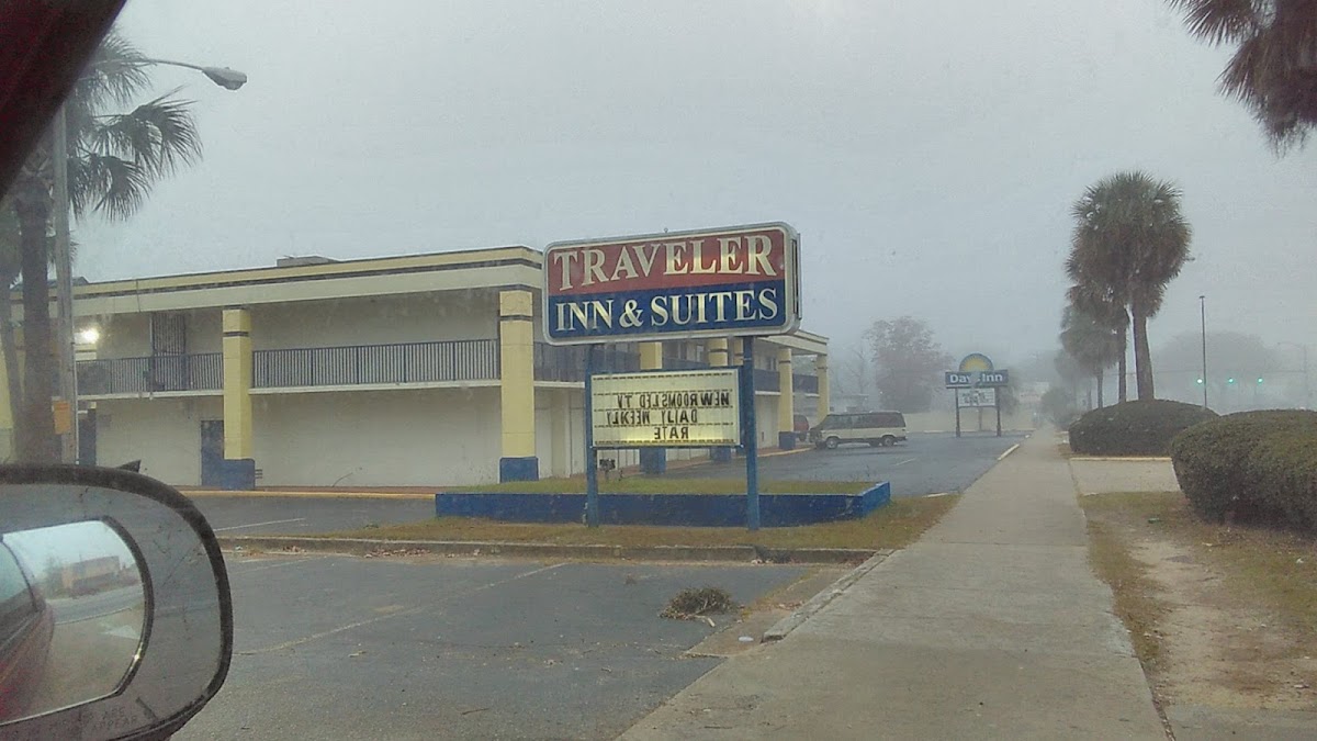 Traveler Inn & Suites