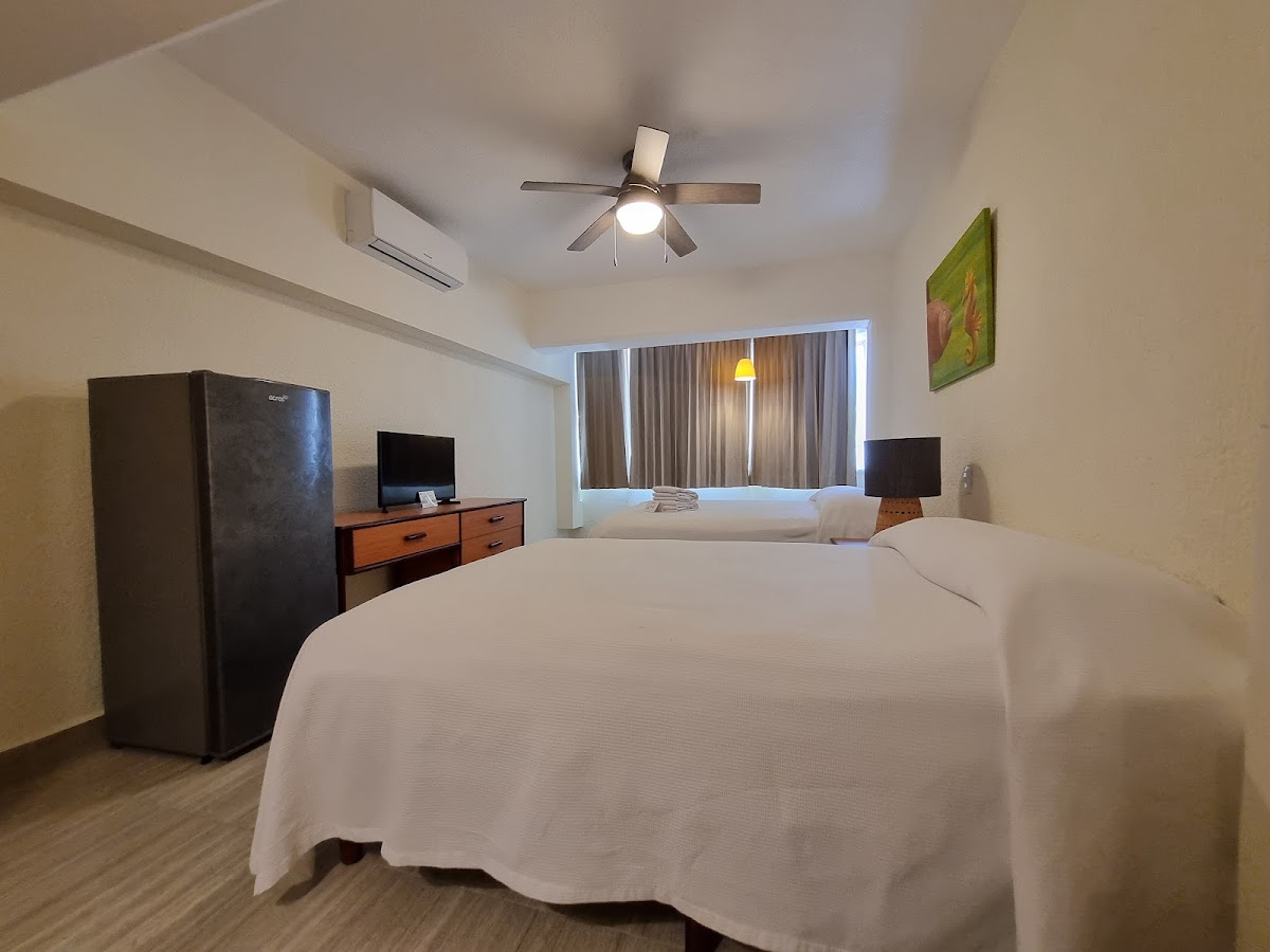 Hotel Plaza Cozumel photo 2