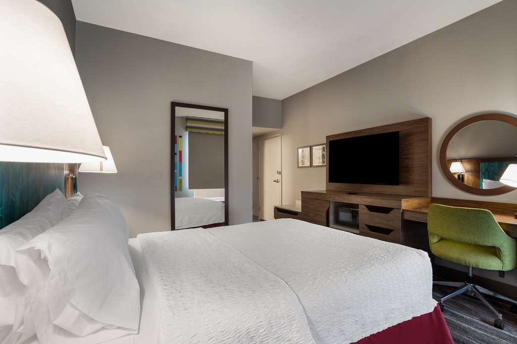 Hampton Inn Gadsden photo 2