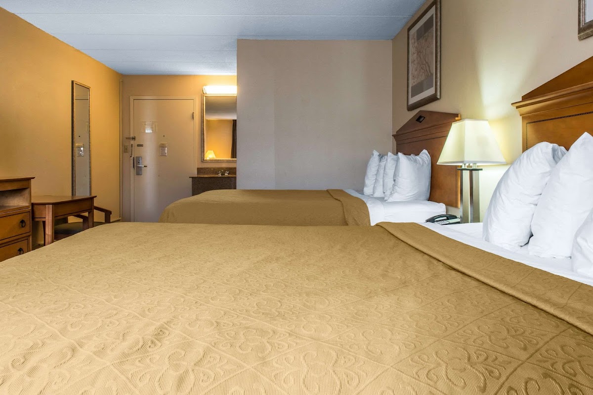 Quality Inn & Suites Fairview - Erie photo 2