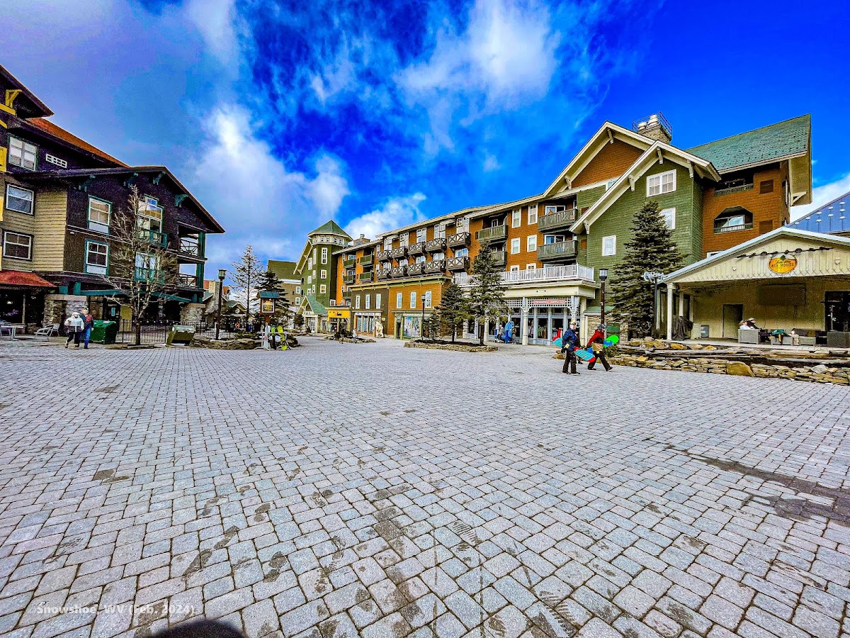 Snowshoe Mountain Resort photo 2
