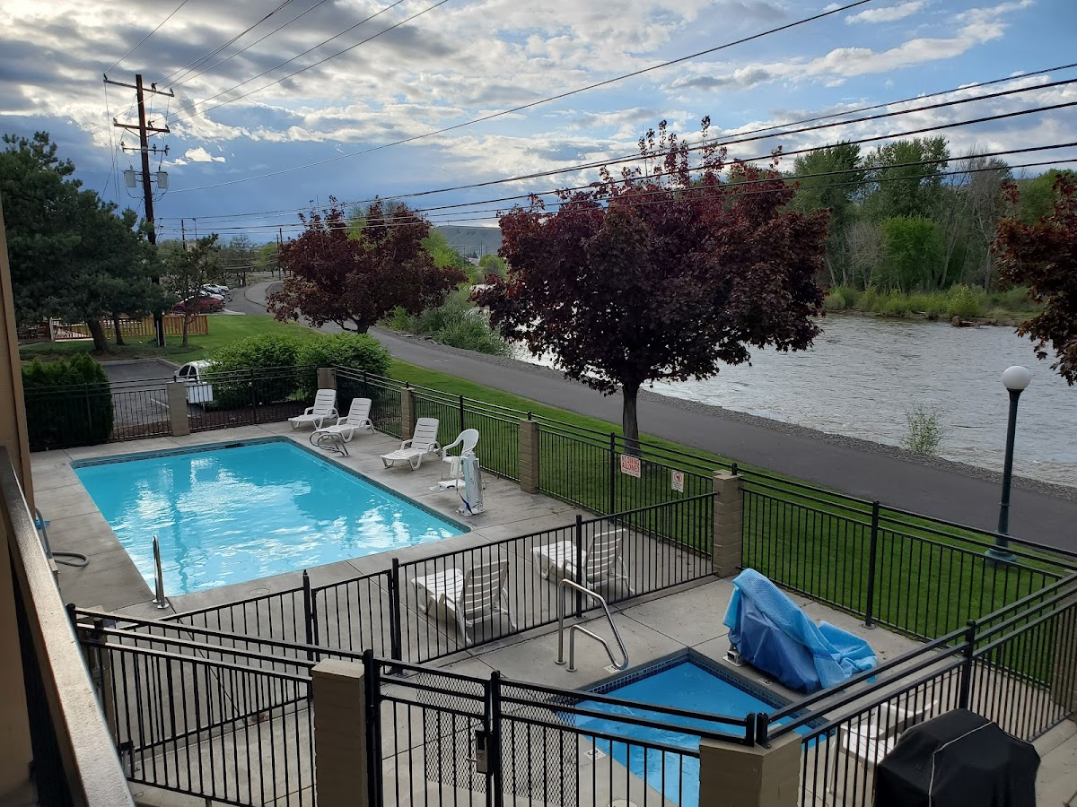 Baymont by Wyndham Yakima Riverfront photo 3