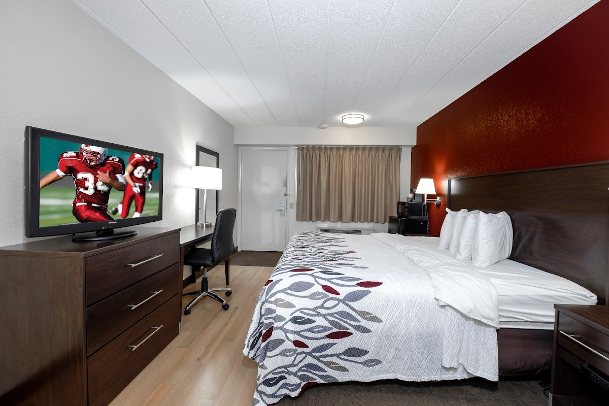 Red Roof Inn Bloomington - Normal/University photo 2